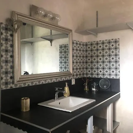 L'air Du Temps D'hotes Bed & Breakfast Ares
