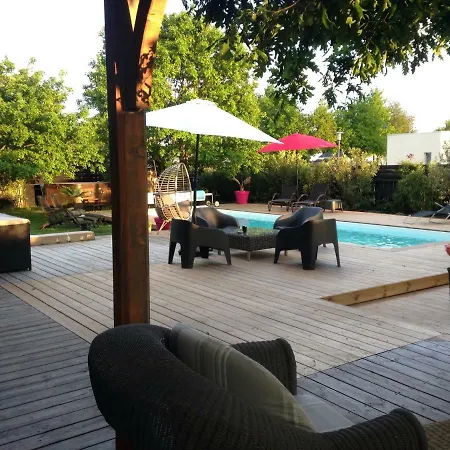 L'air Du Temps D'hotes Bed & Breakfast 4*